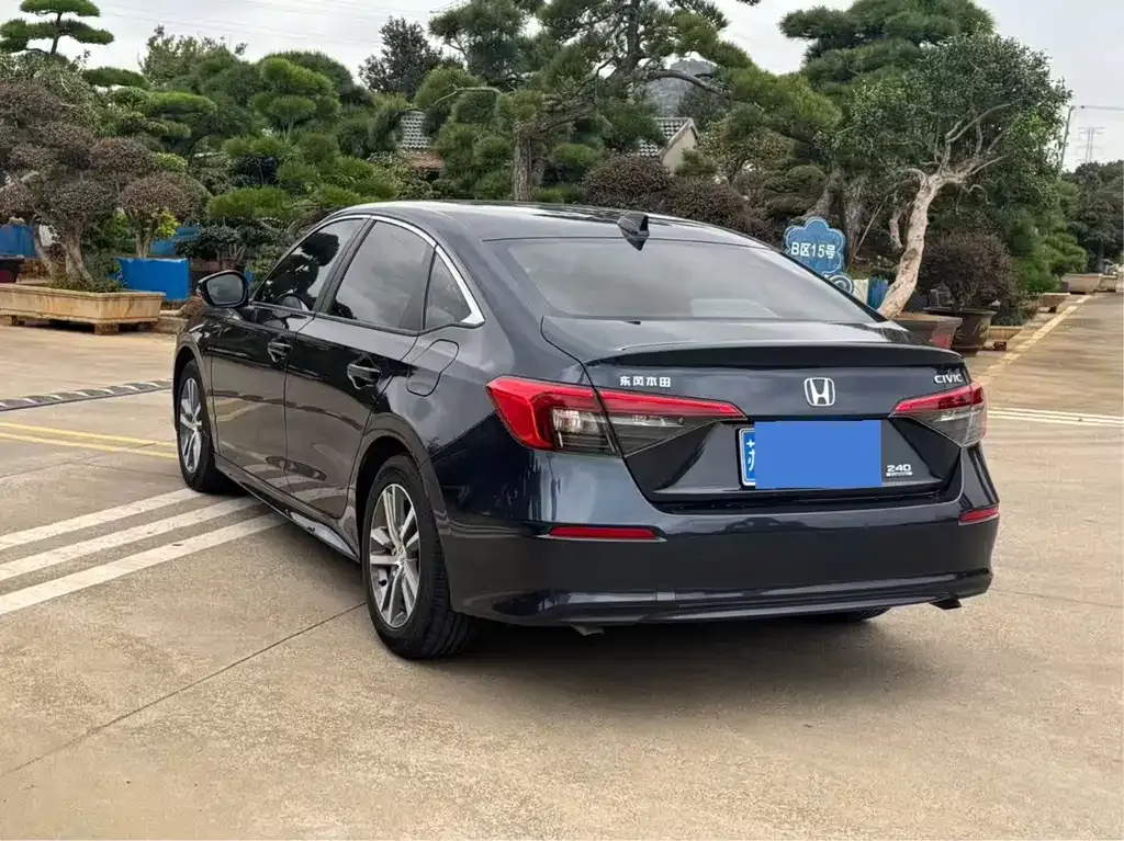 Honda Civic — фото 5