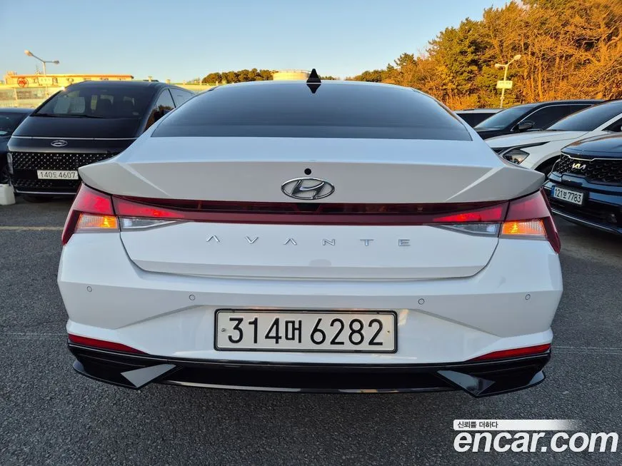 Hyundai AVANTE — фото 4