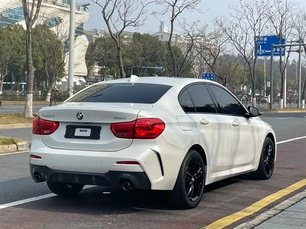 BMW 1 Series — фото 10