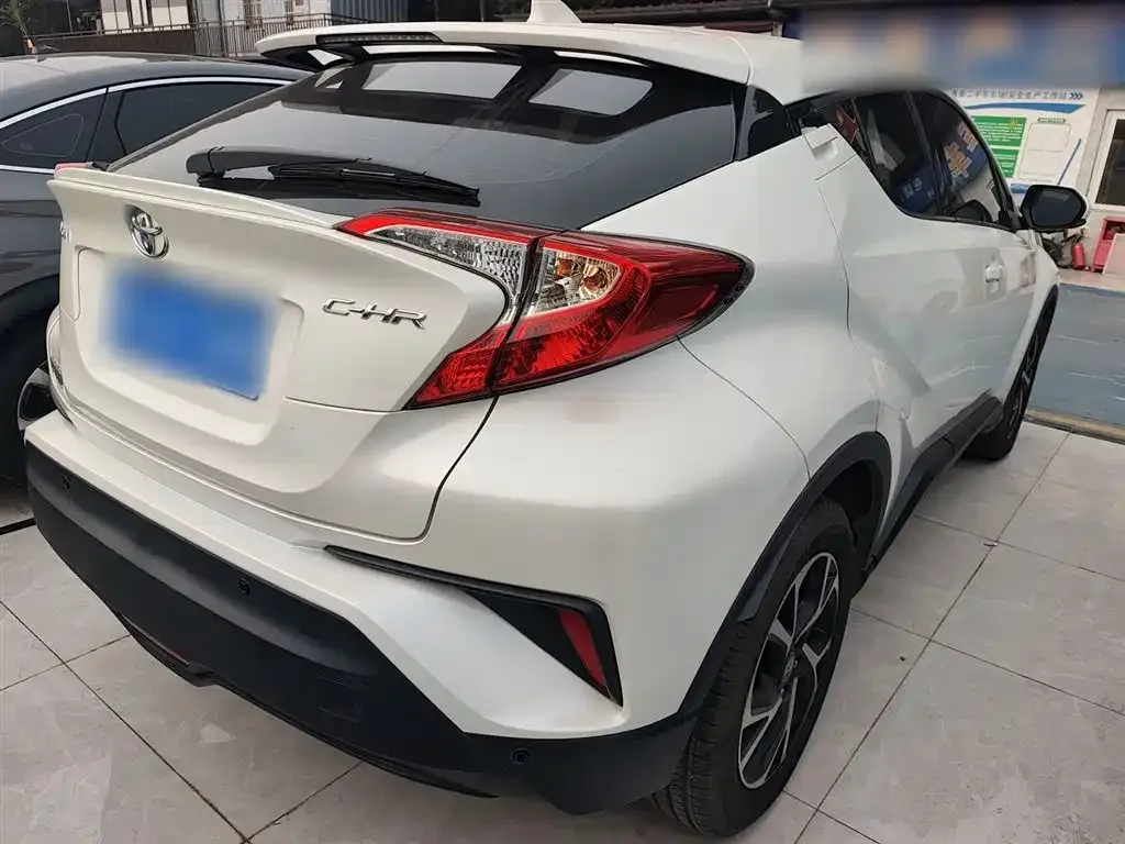 Toyota C-HR 2021 из CN, фото 7