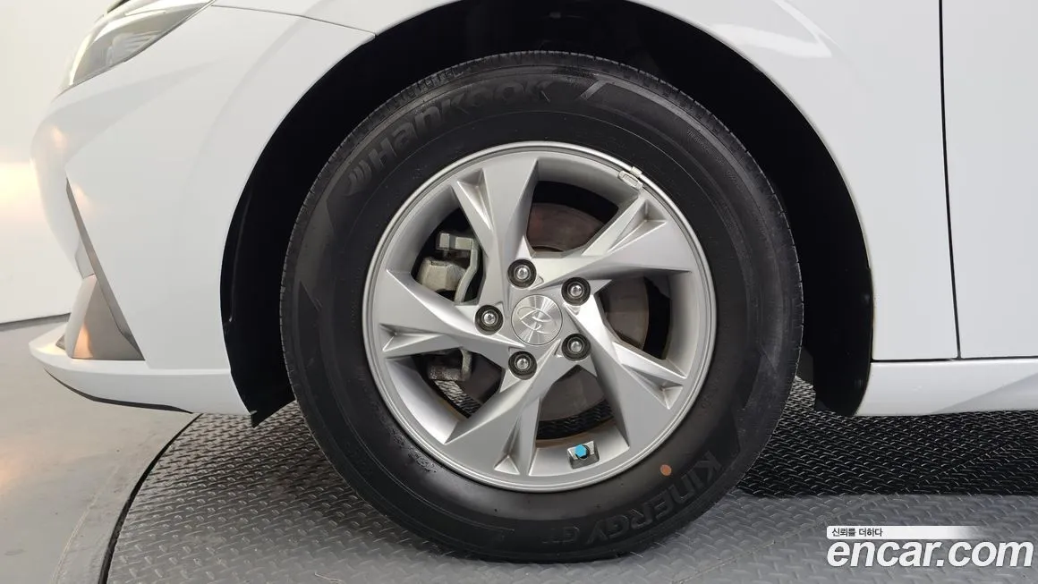 Hyundai AVANTE — фото 6