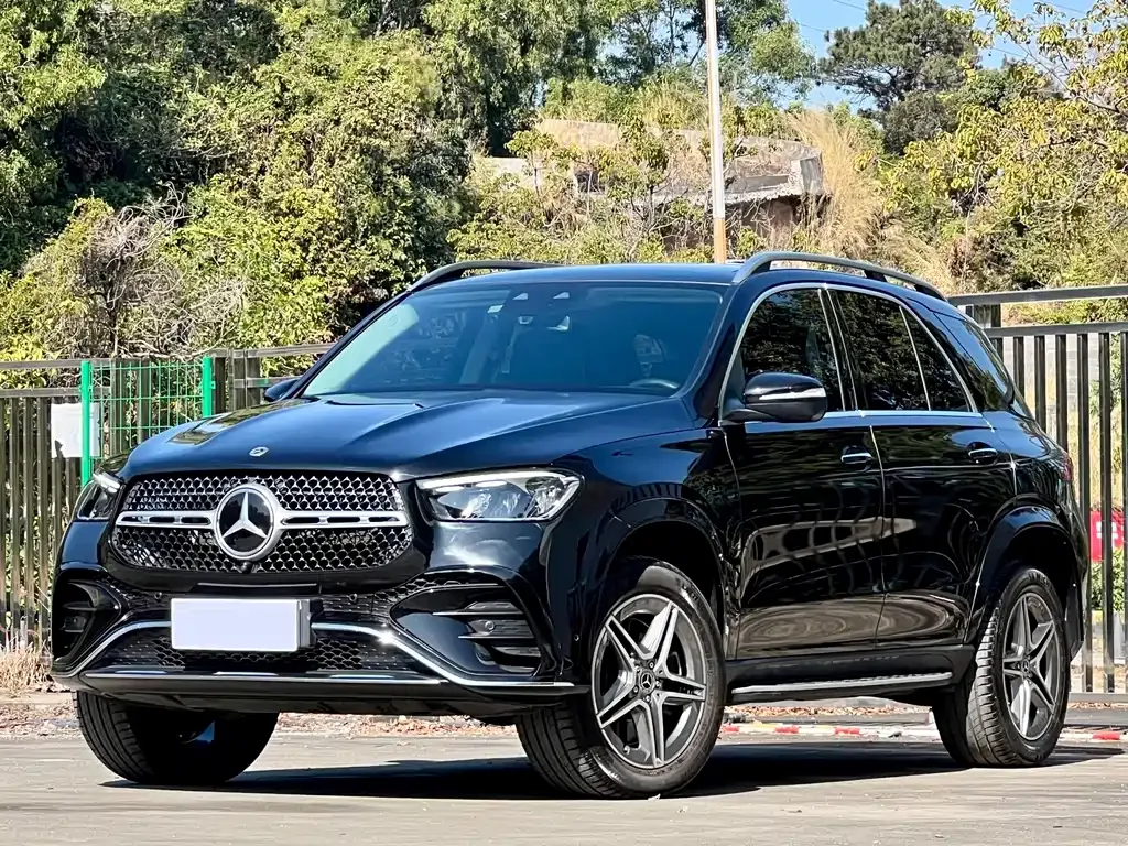 Mercedes-Benz GLE — фото 1
