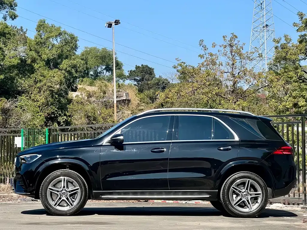 Mercedes-Benz GLE — фото 8