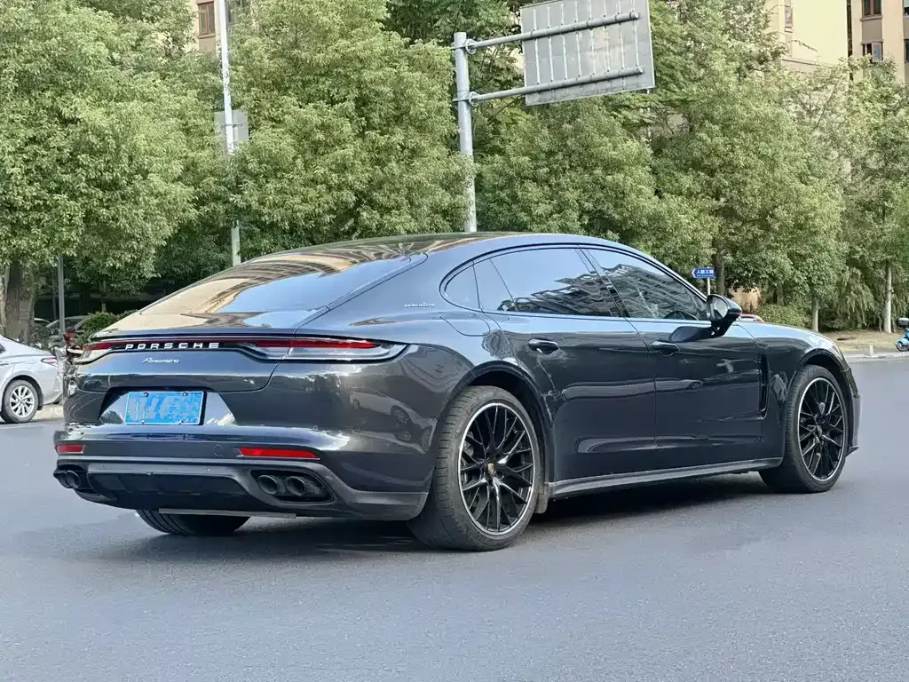 Porsche Panamera — фото 9