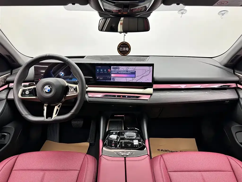 BMW 5 Series — фото 9