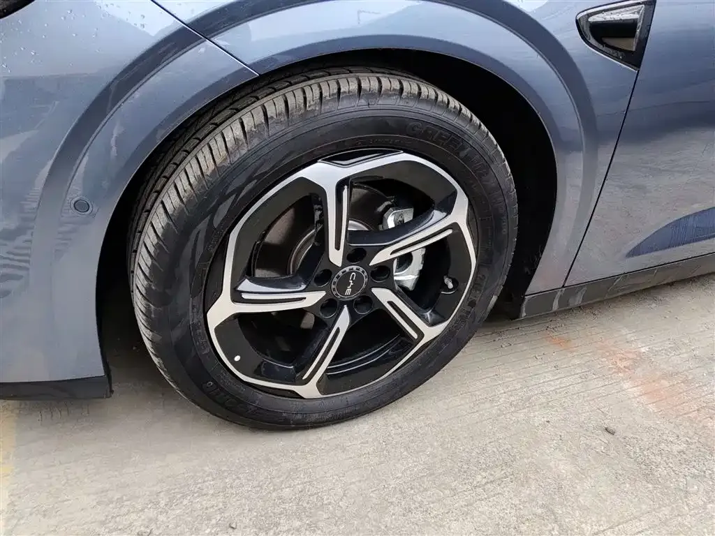 BYD Seal 06GT — фото 9