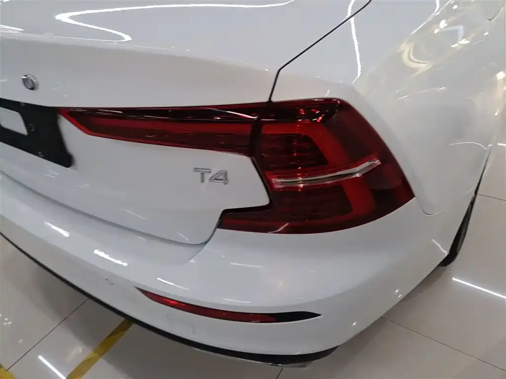 Volvo S60 2021 из CN, фото 2