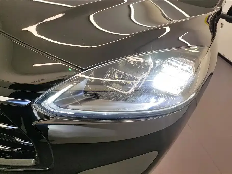Ford Escape 2021 из CN, фото 5