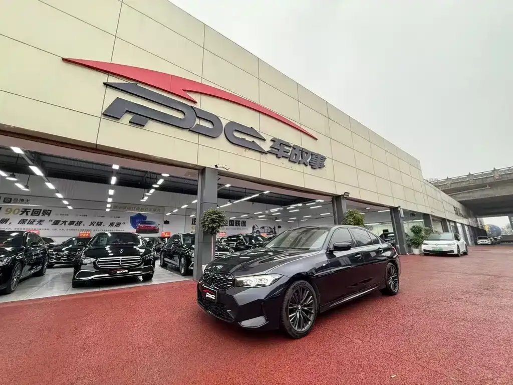 BMW 3 Series 2023 из CN, фото 1