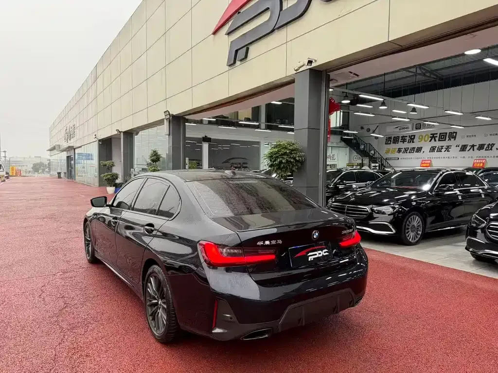 BMW 3 Series 2023 из CN, фото 10