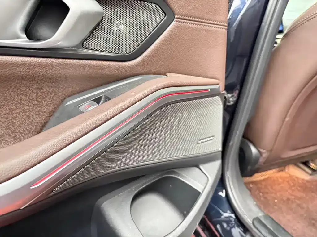 BMW 3 Series 2023 из CN, фото 7