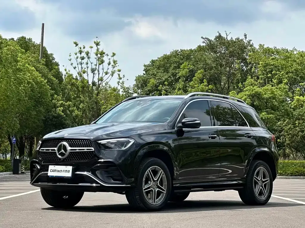 Mercedes-Benz GLE — фото 1