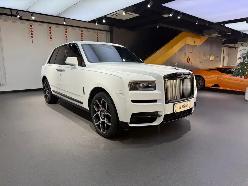 Rolls-Royce Cullinan 2024 из CN, фото 8