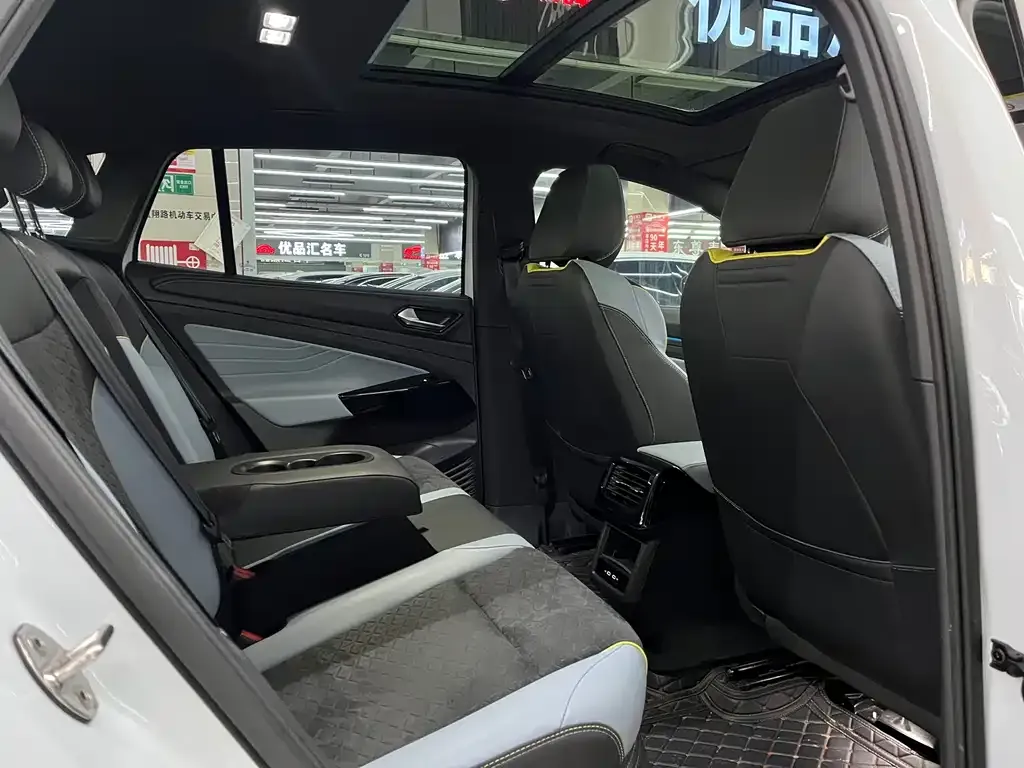 Volkswagen ID.4 X 2021 из CN, фото 8