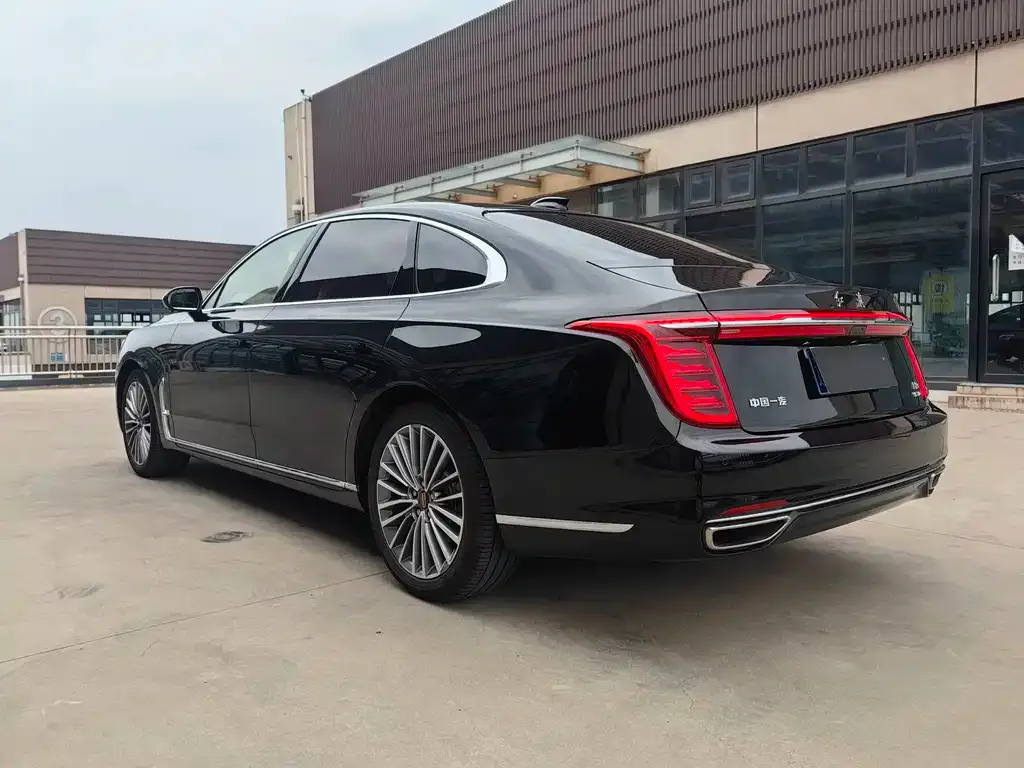 Hongqi H9 — фото 10