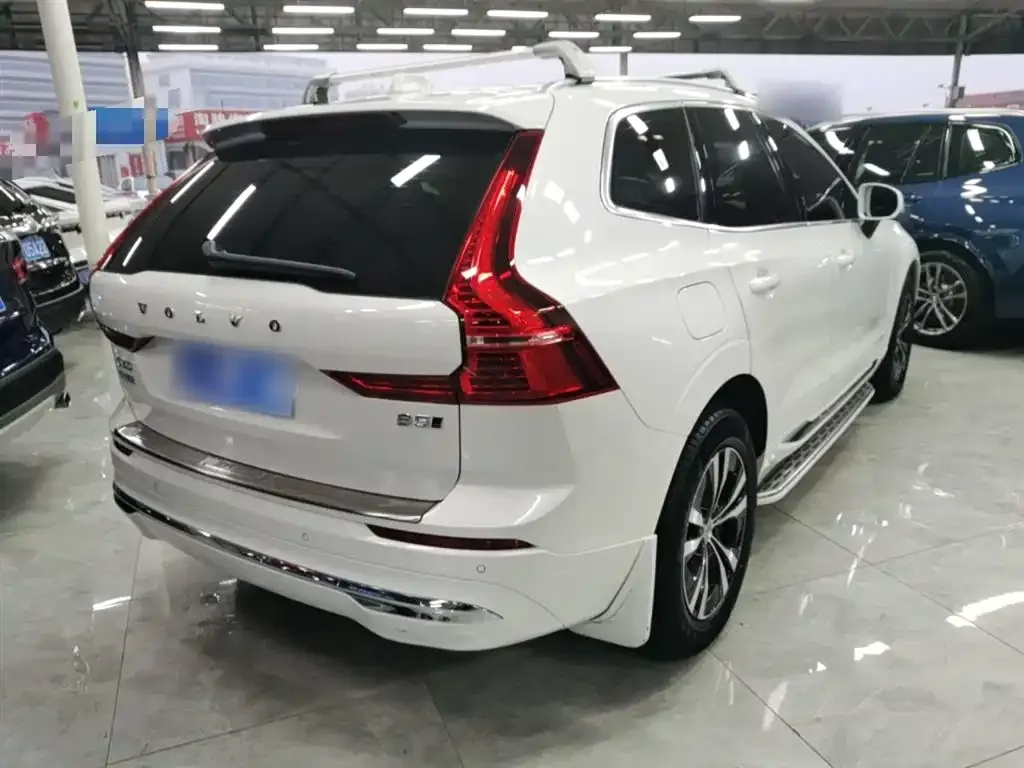 Volvo XC60 — фото 2