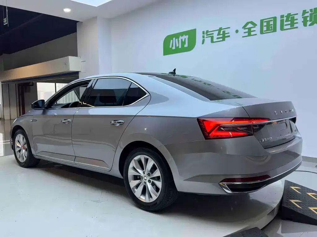 Skoda Superb 2022 из CN, фото 4