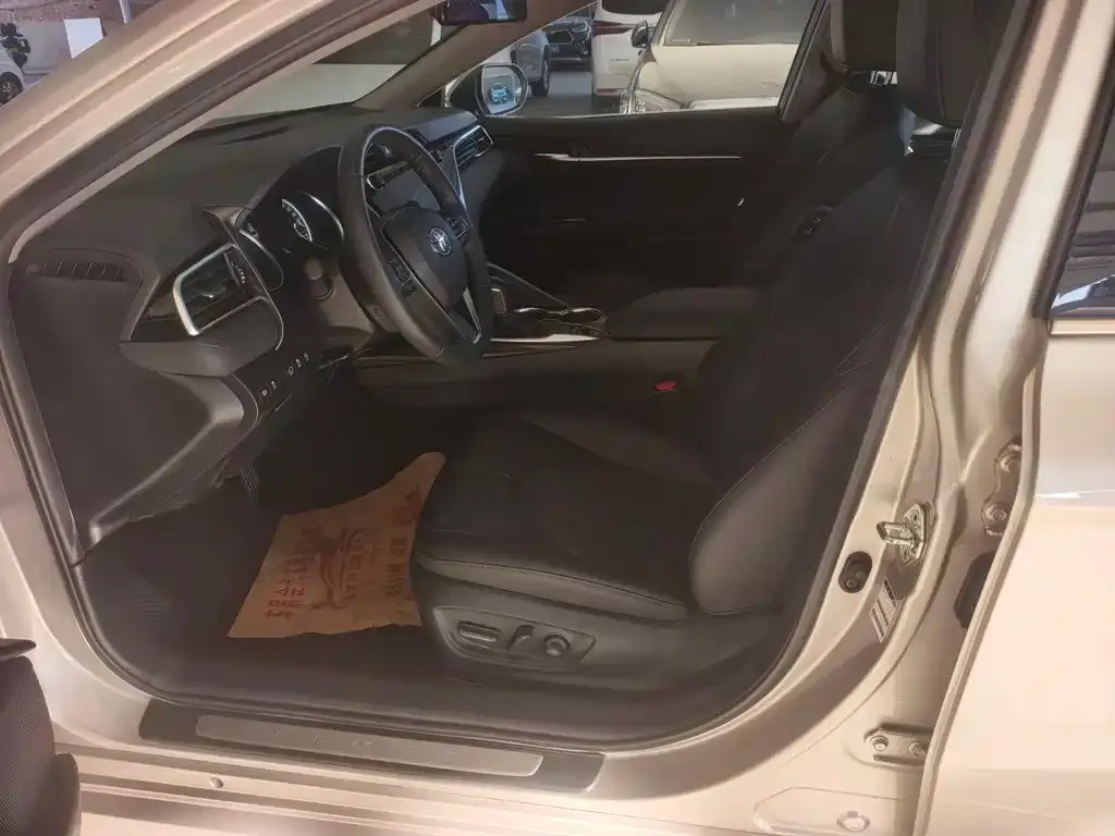 Toyota Camry 2022 из CN, фото 4