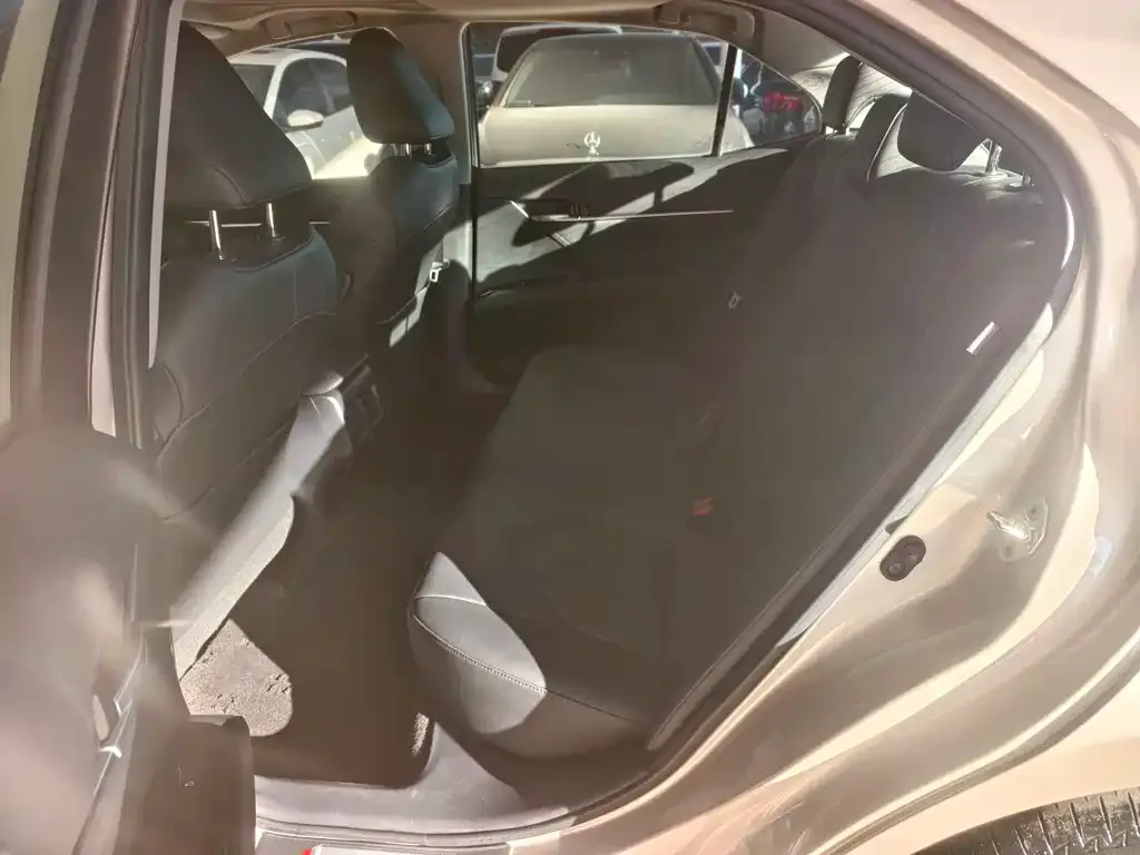 Toyota Camry 2022 из CN, фото 5