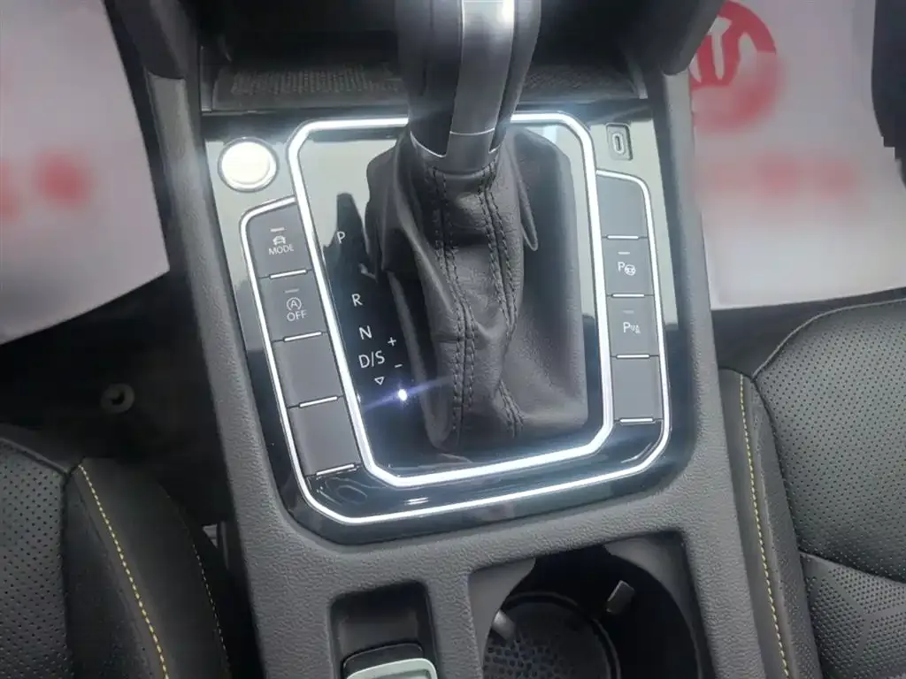 Volkswagen CC 2025 из CN, фото 4