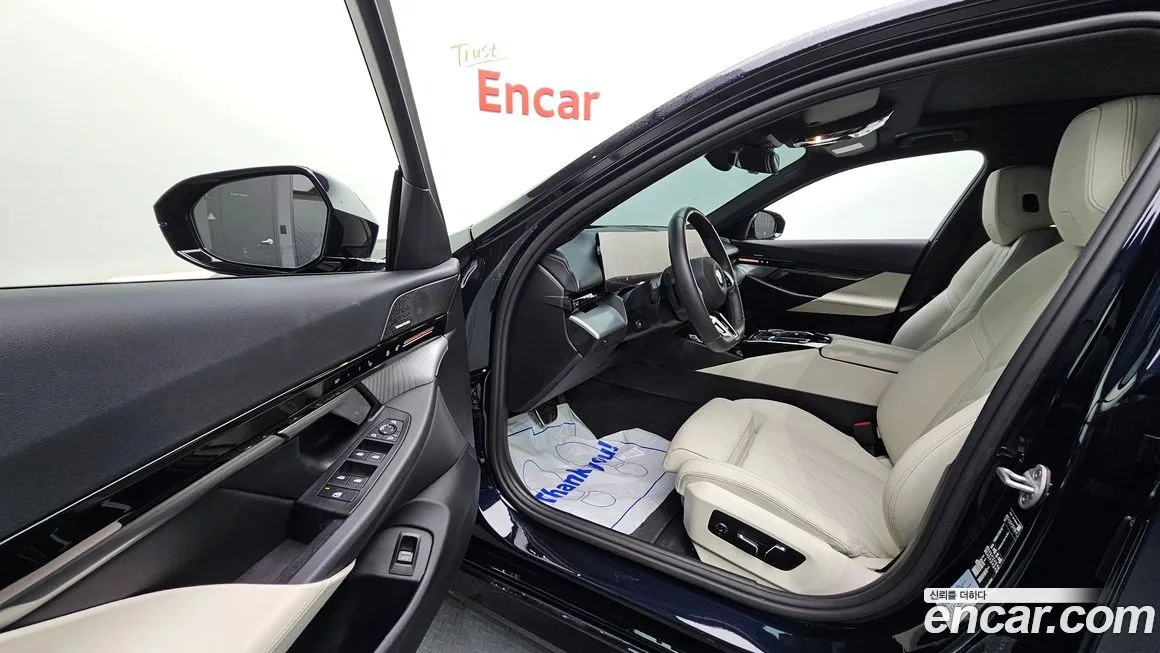 BMW 5-Series 2024 из KR, фото 2