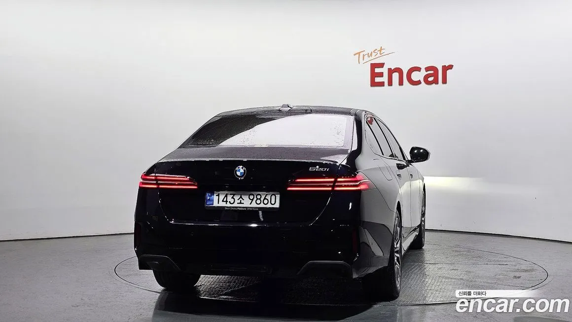 BMW 5-Series 2024 из KR, фото 3