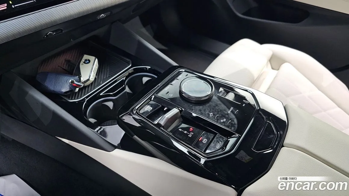 BMW 5-Series 2024 из KR, фото 4
