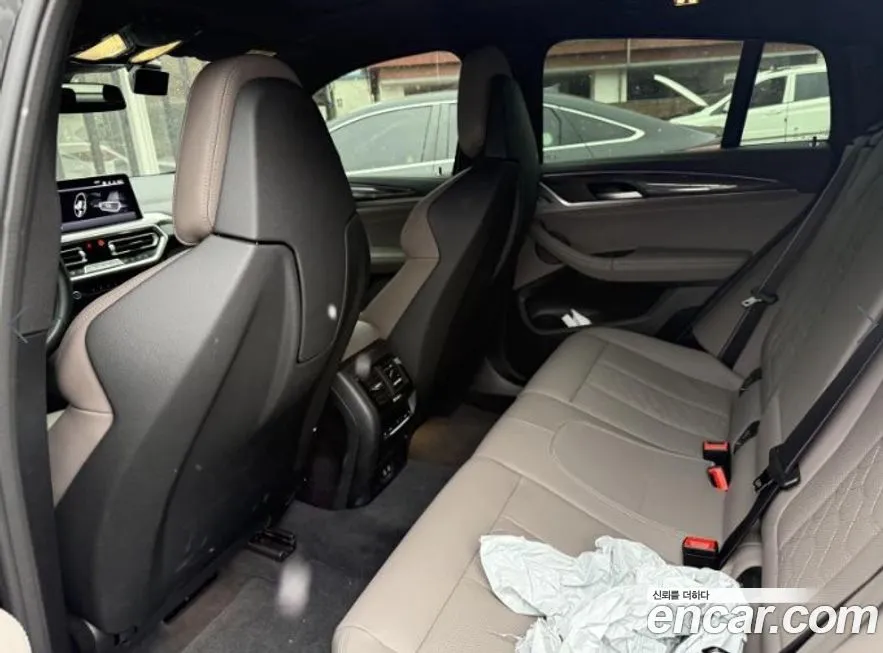 BMW X4M 2024 из KR, фото 3