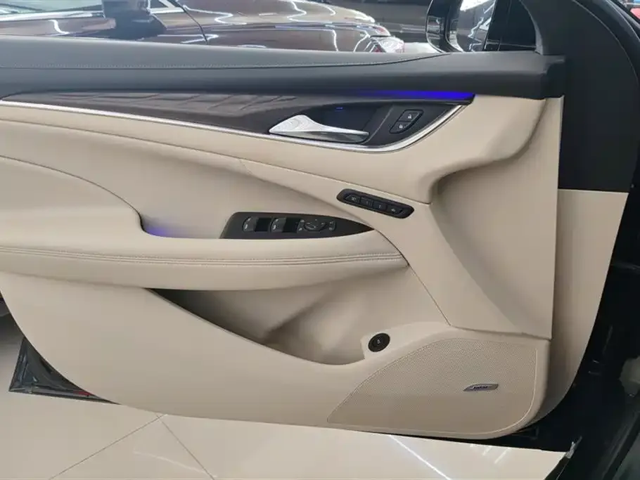 Buick LaCrosse 2021 из CN, фото 2