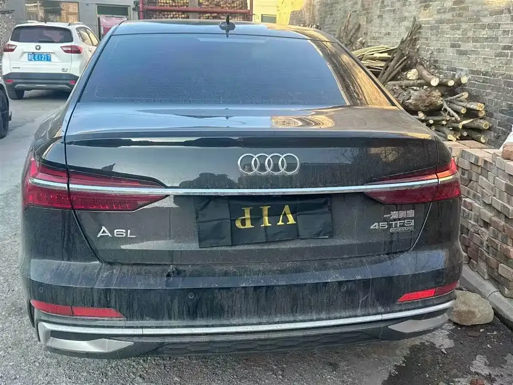 Audi A6L — фото 7