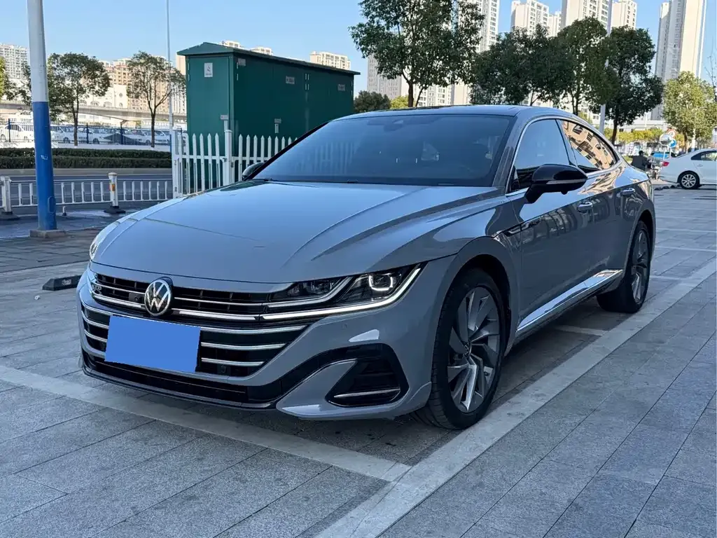 Volkswagen CC 2023 из CN, фото 1