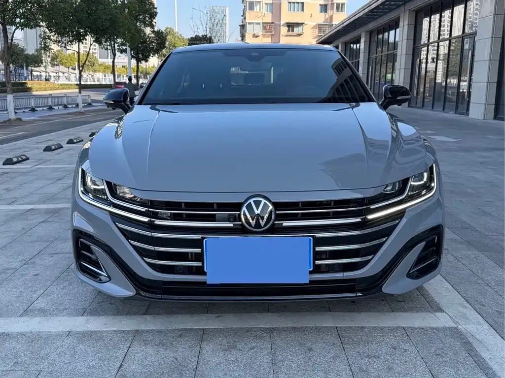 Volkswagen CC 2023 из CN, фото 5