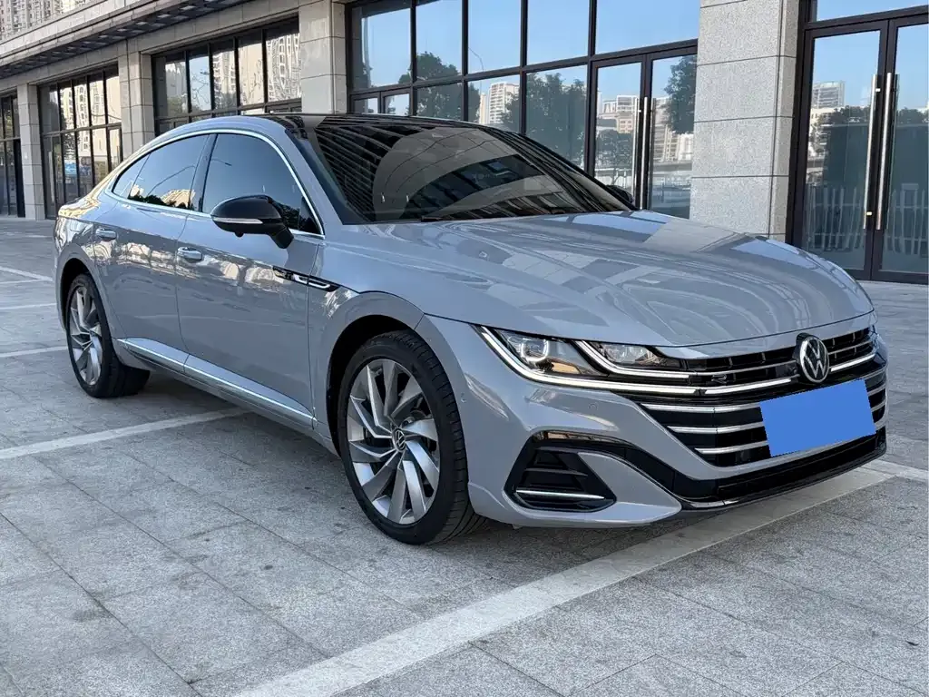 Volkswagen CC 2023 из CN, фото 8