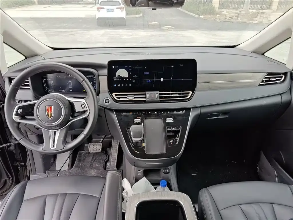 Hongqi HQ9 PHEV 2024 из CN, фото 5