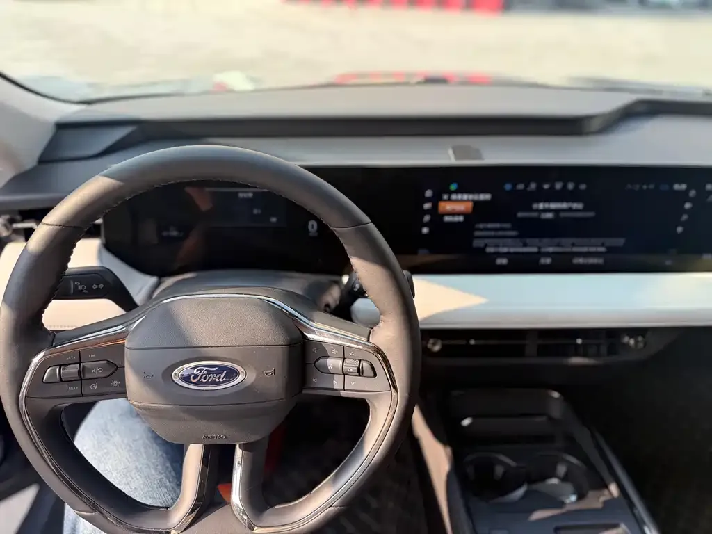Ford Mondeo 2022 из CN, фото 3