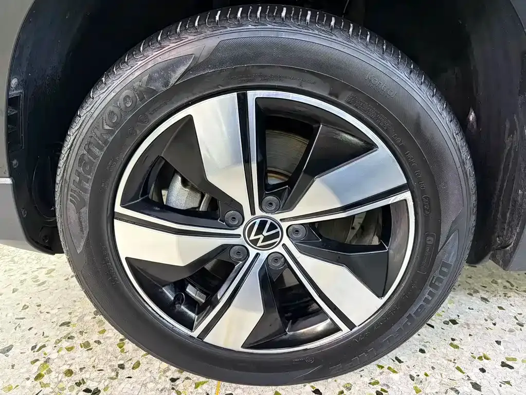Volkswagen Tharu 2022 из CN, фото 9