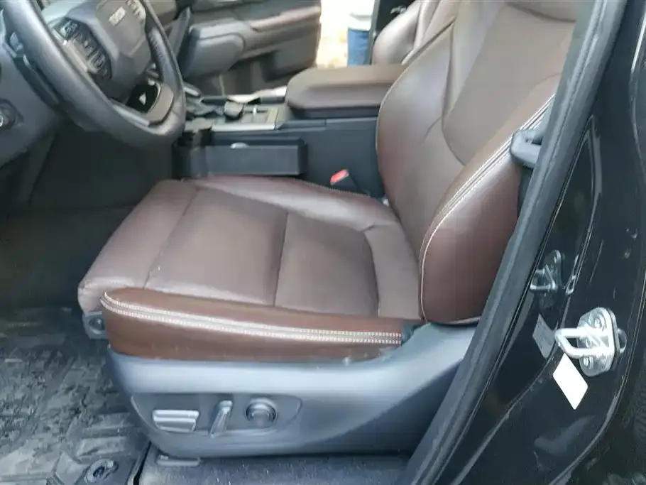 Toyota Prado 2024 из CN, фото 8