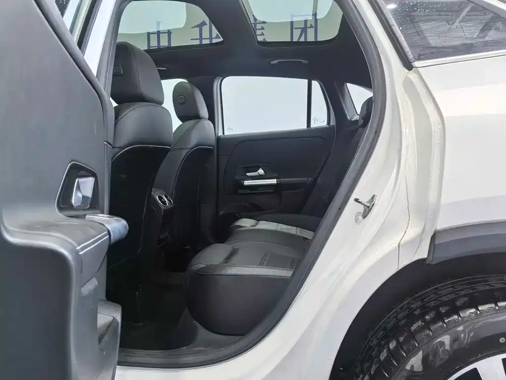 Mercedes-Benz GLA 2023 из CN, фото 3