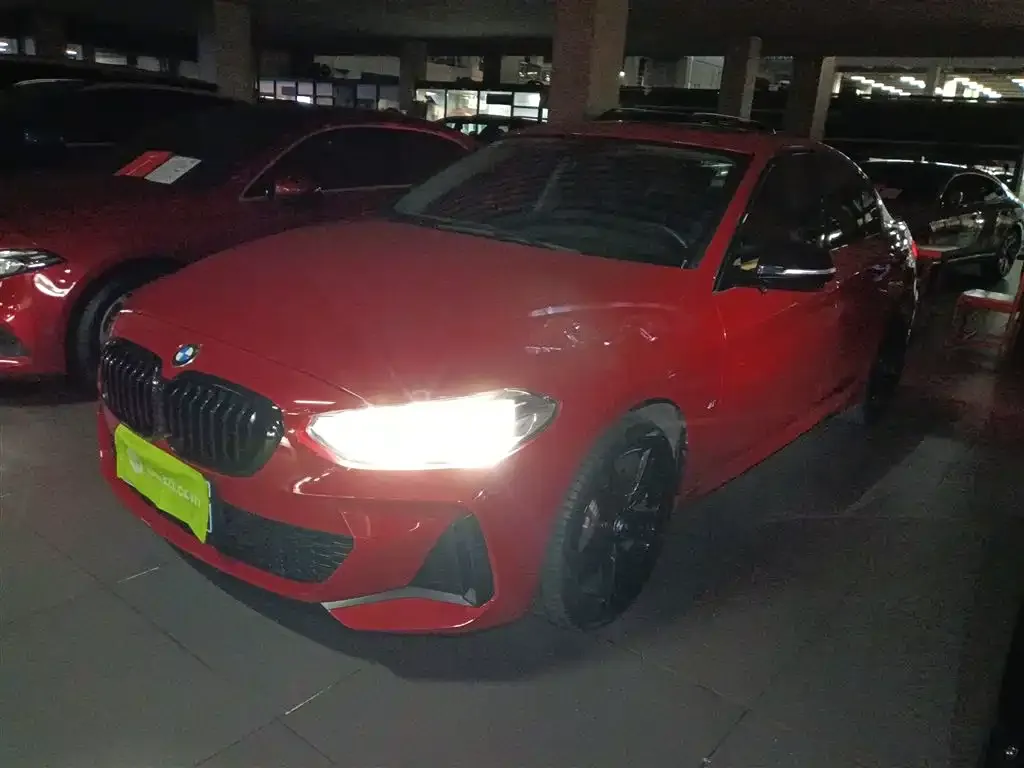 BMW 1 Series 2021 из CN, фото 1