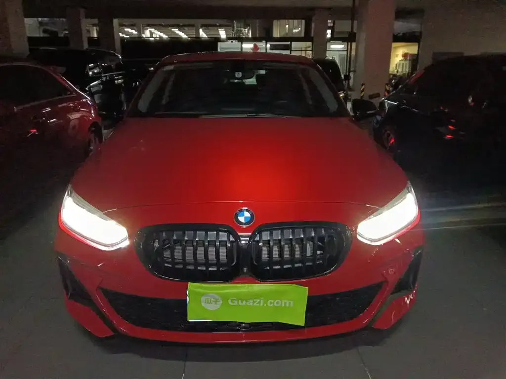 BMW 1 Series 2021 из CN, фото 3