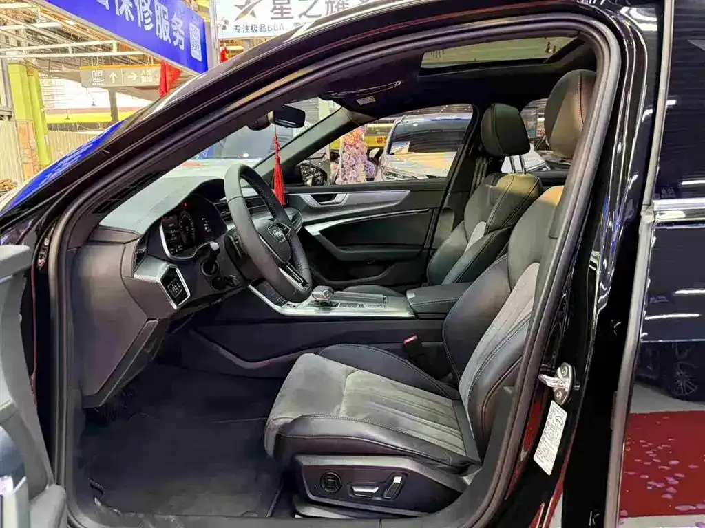 Audi A6L 2024 из CN, фото 4