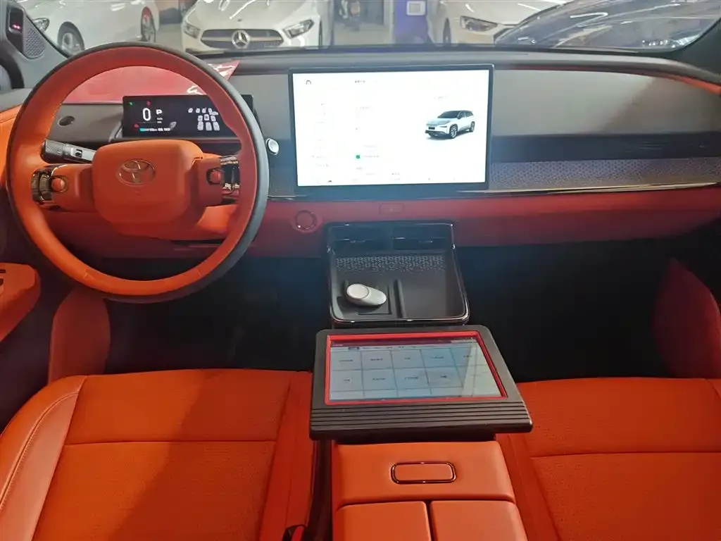 Toyota Platinum 3X 2025 из CN, фото 6