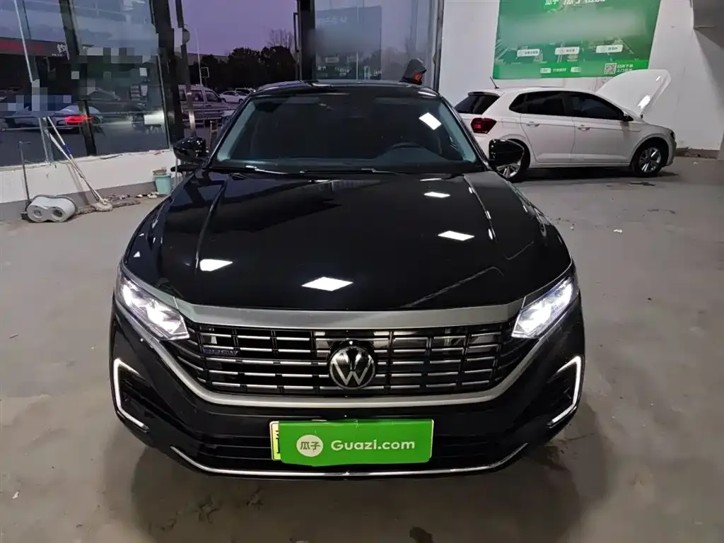 Volkswagen Passat New Energy — фото 9