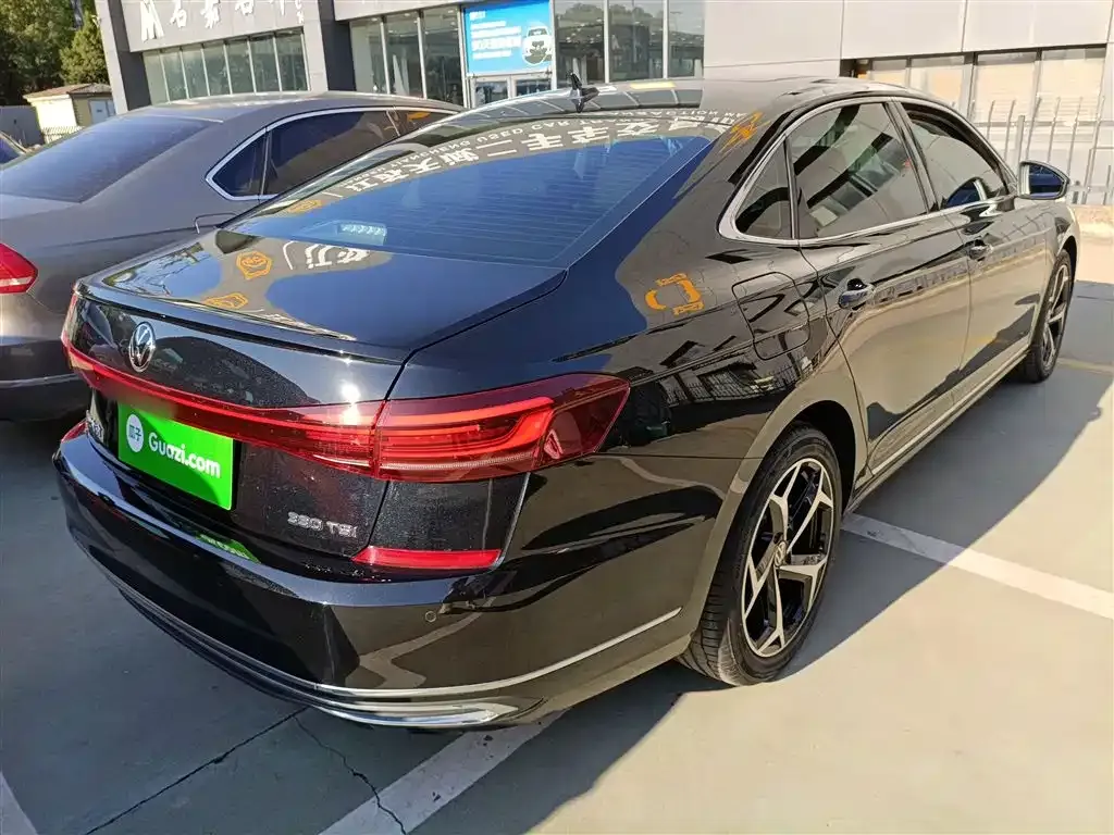 Volkswagen Passat — фото 7
