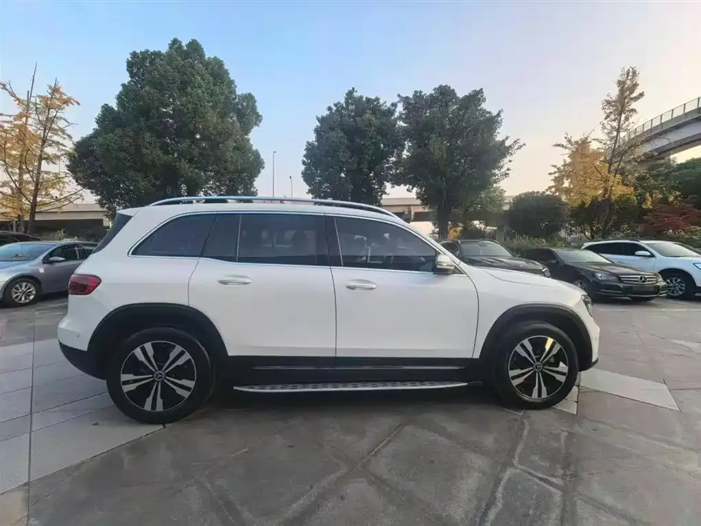 Mercedes-Benz GLB 2023 из CN, фото 3