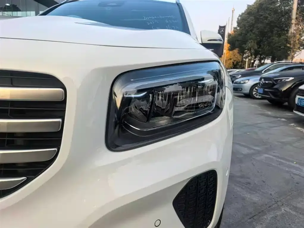 Mercedes-Benz GLB 2023 из CN, фото 8