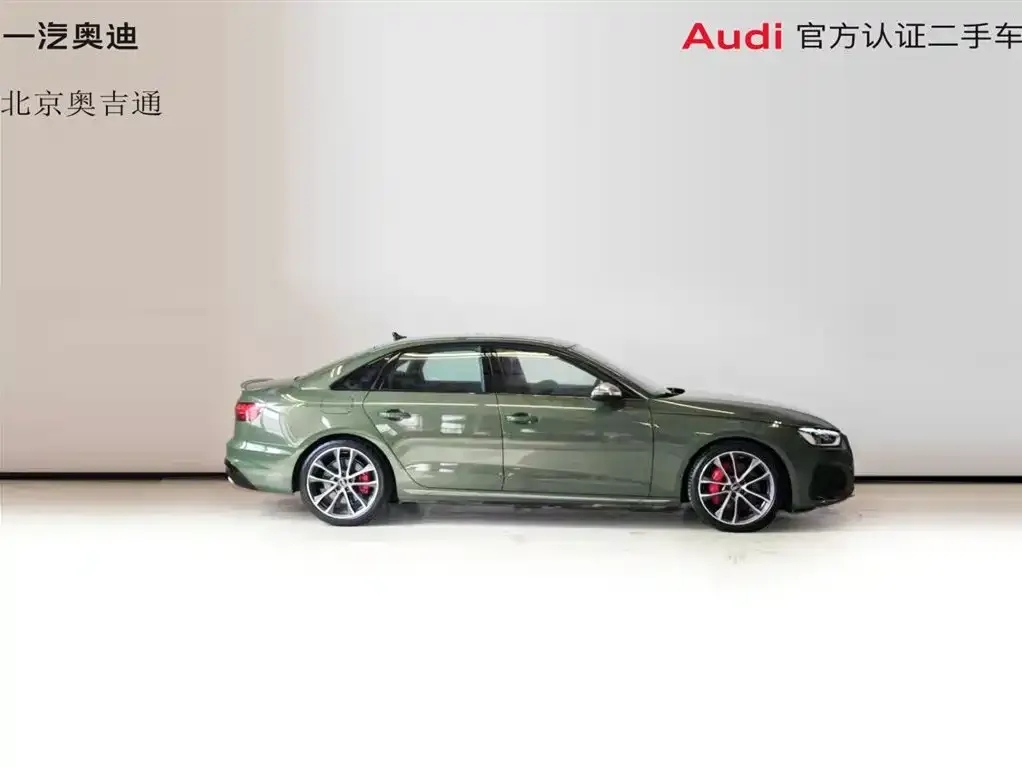 Audi S4 2024 из CN, фото 2