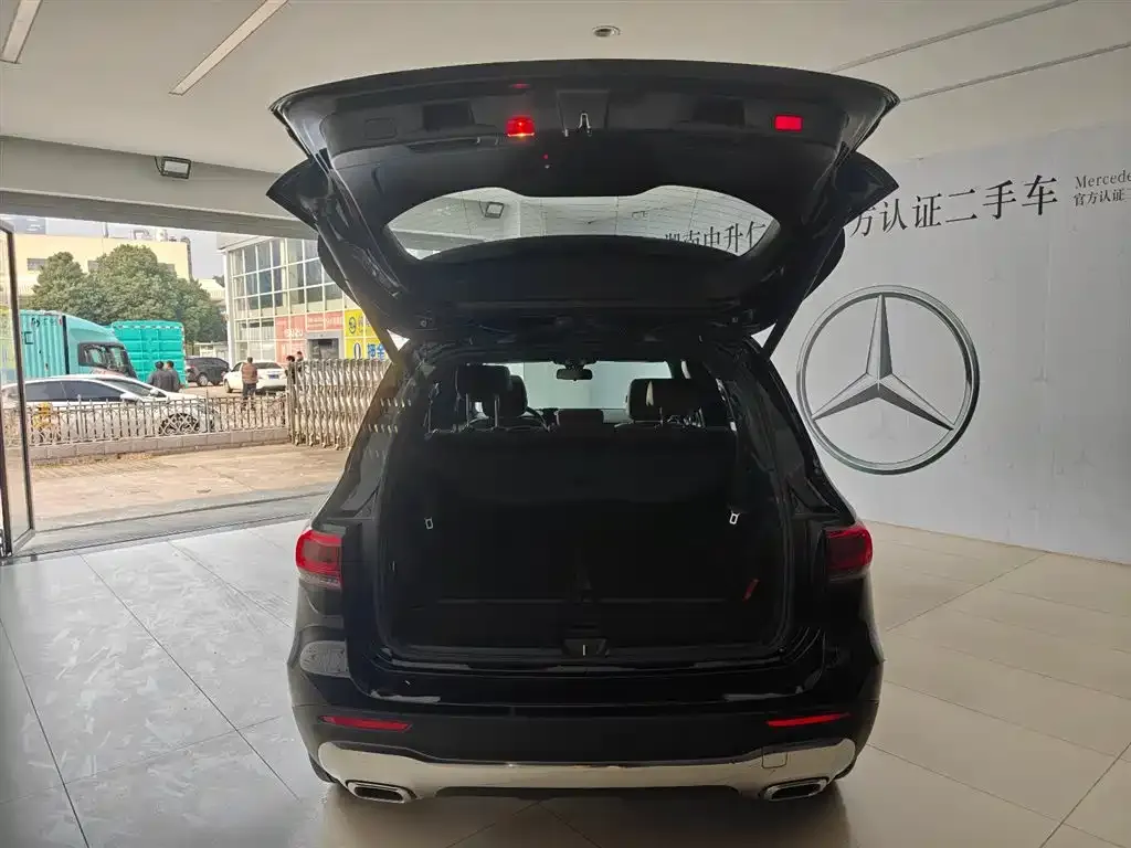 Mercedes-Benz GLB — фото 10