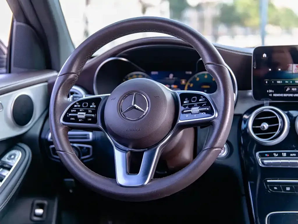 Mercedes-Benz GLC — фото 4