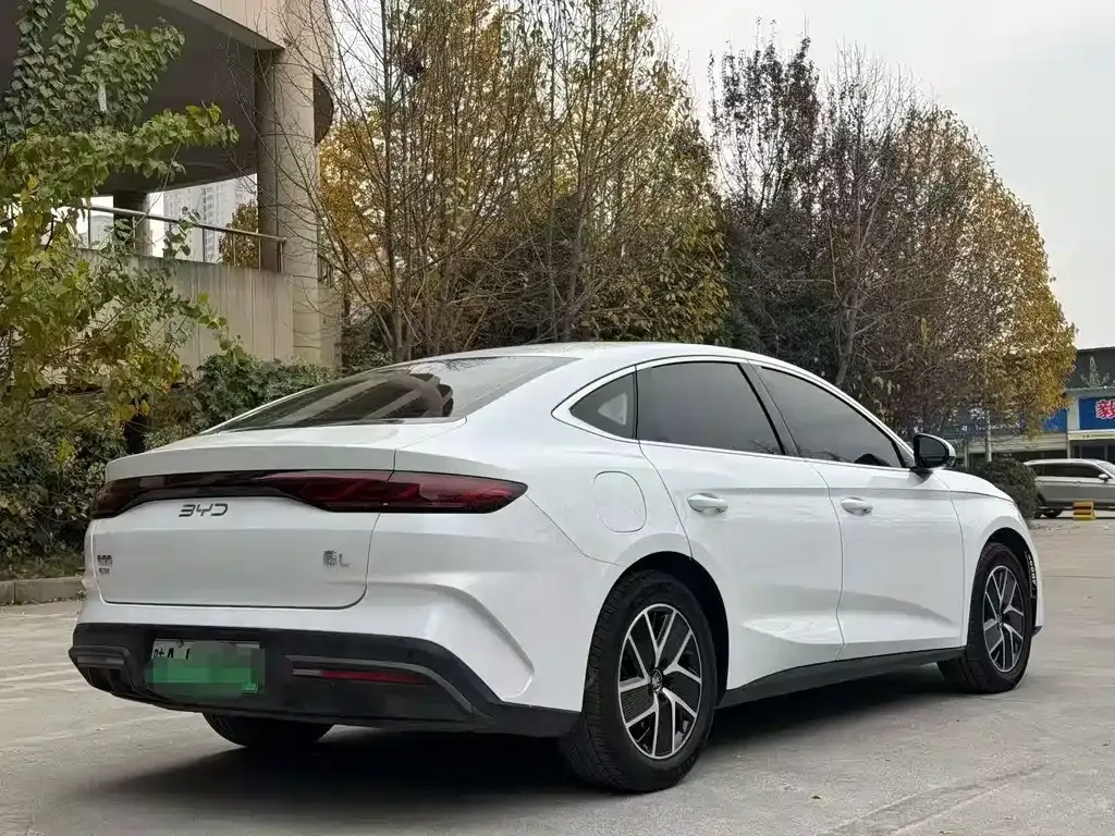 BYD Qin L — фото 4